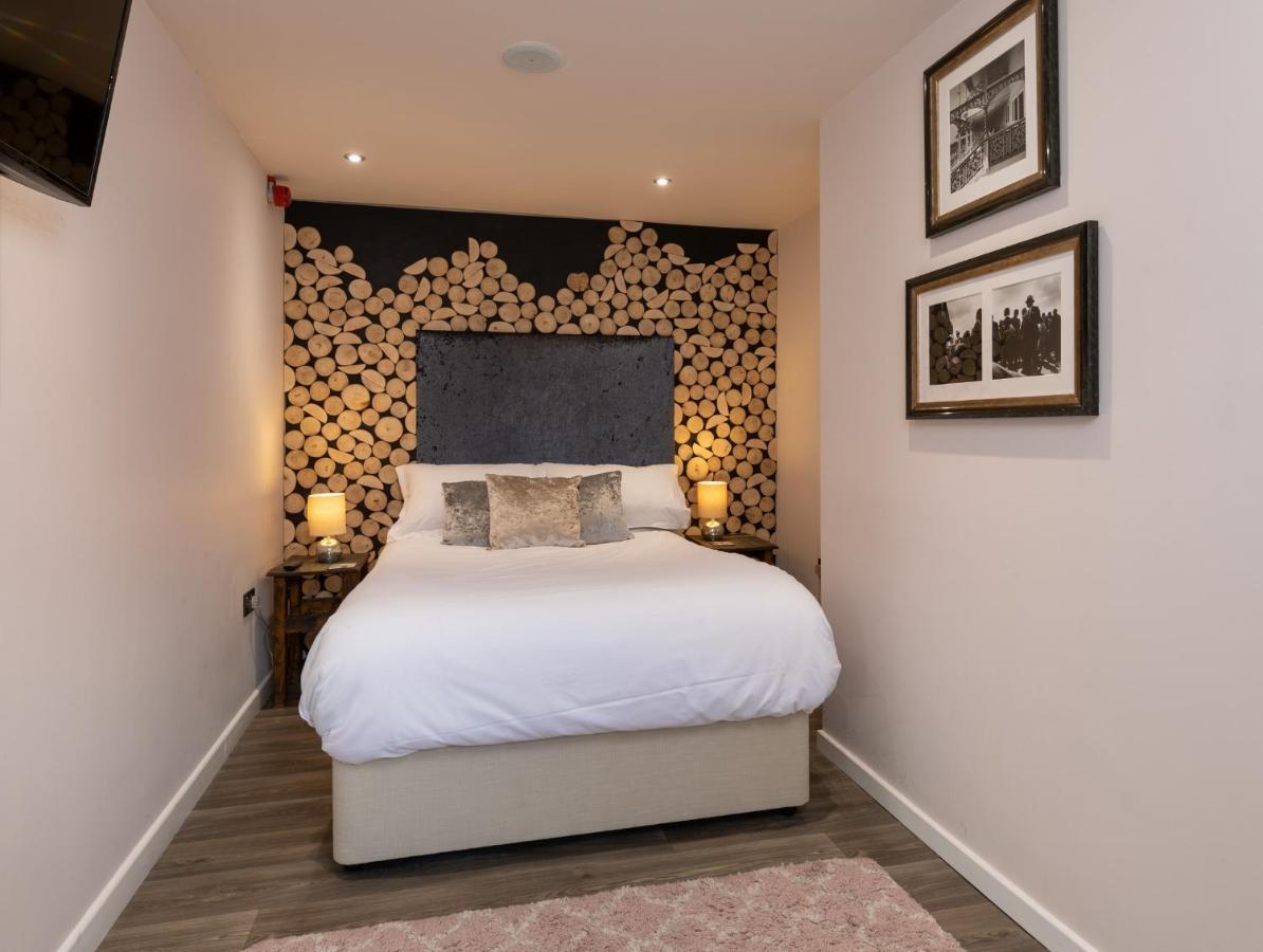 The Stable Suite At York Racecourse מראה חיצוני תמונה